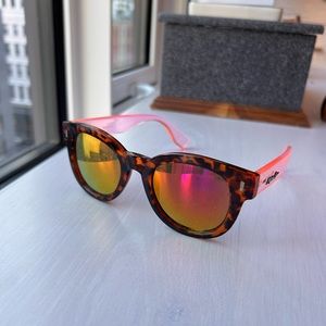 Maui & Sons Tortoise and Hot Pink Sunglasses